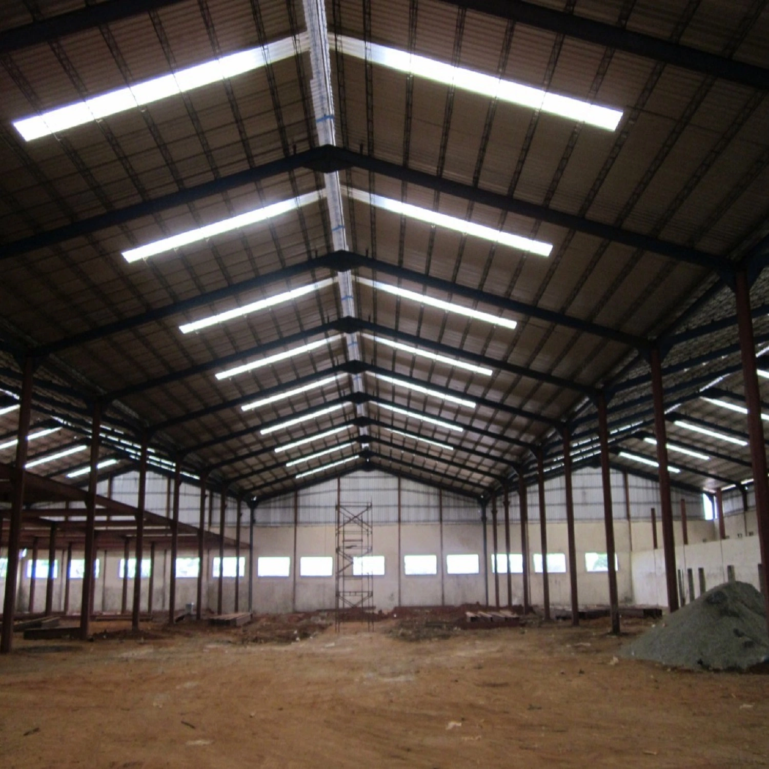 China Low Cost Prefab Warehouse Light Metal Frame Building Prefabricated Steel Structure