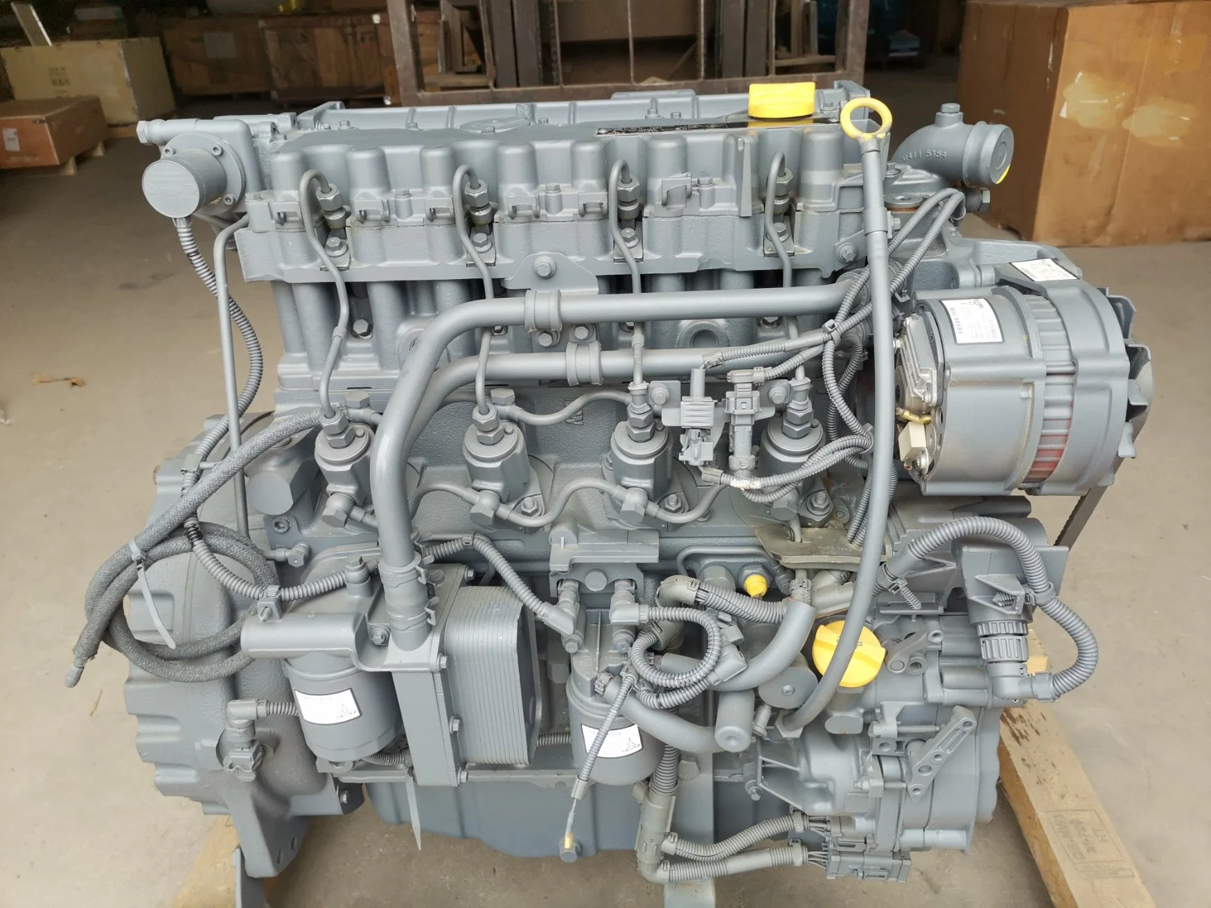 Motor Diesel de arrefecimento a água Deutz de 2600 rpm e 50 kW D2011L4w