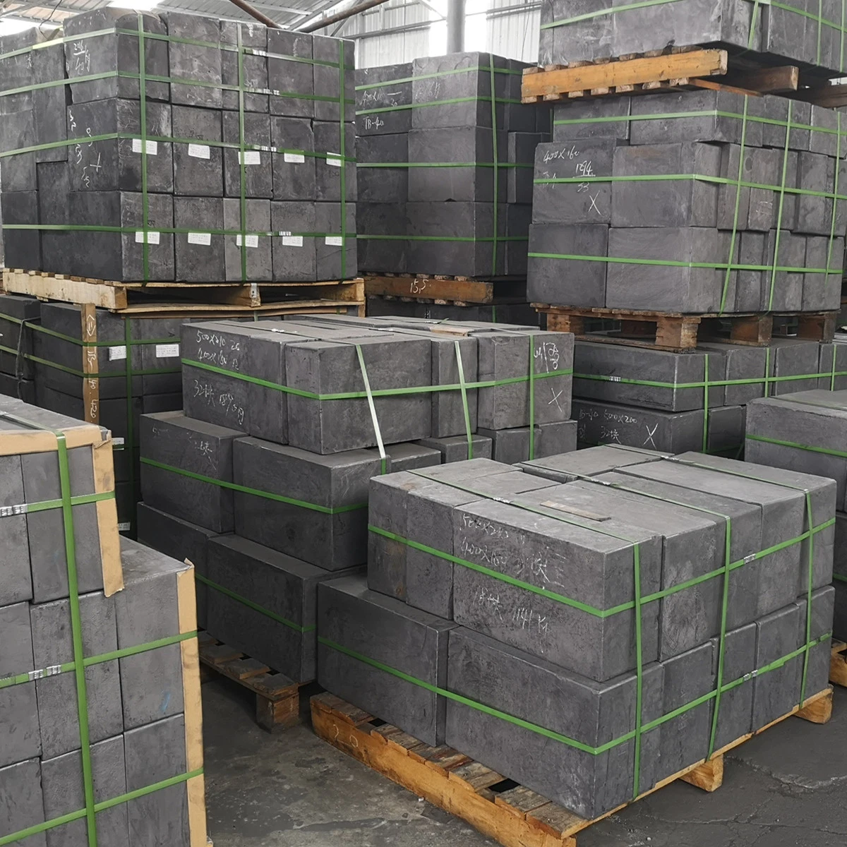 China High Purity Moulded Graphite Isostatic Pressing Graphite Blocks for Mould Industry