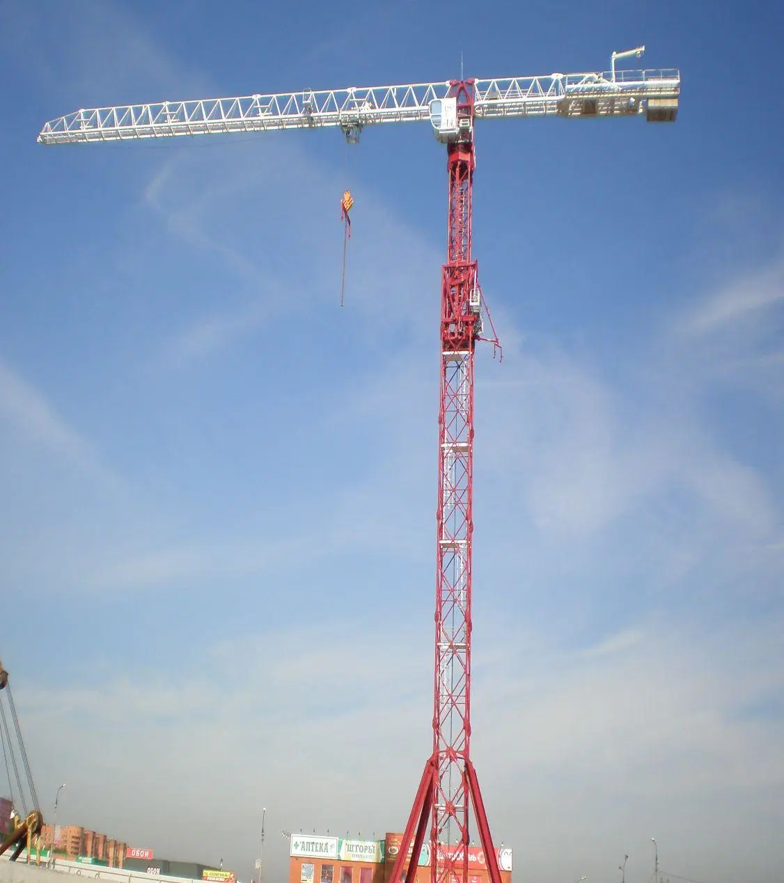 Fabricado na China Tower Crane Construction Crane Construction Machinery Flat Guindaste de torre superior de 32 t.