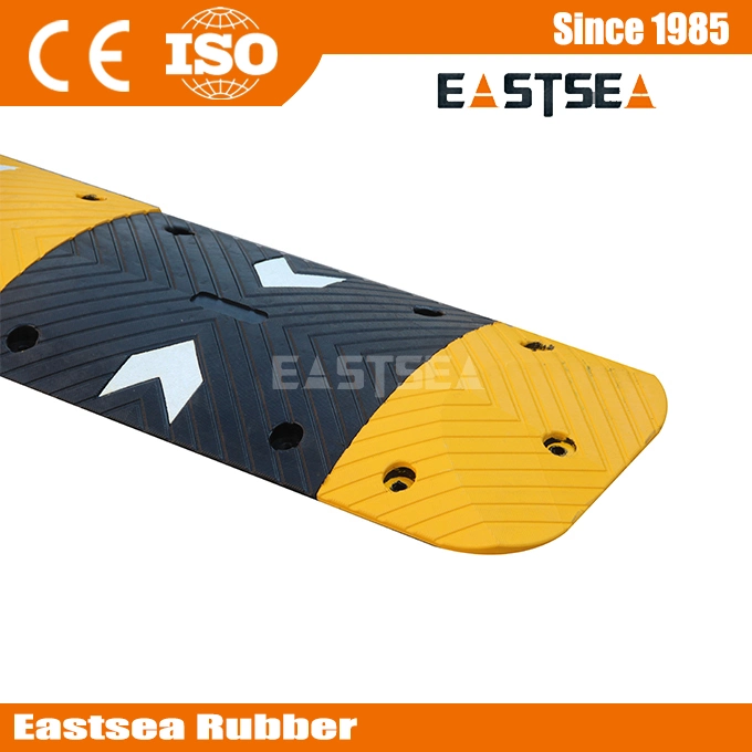 75mm Height Arrow Rubber Roadway Safety Speed Hump