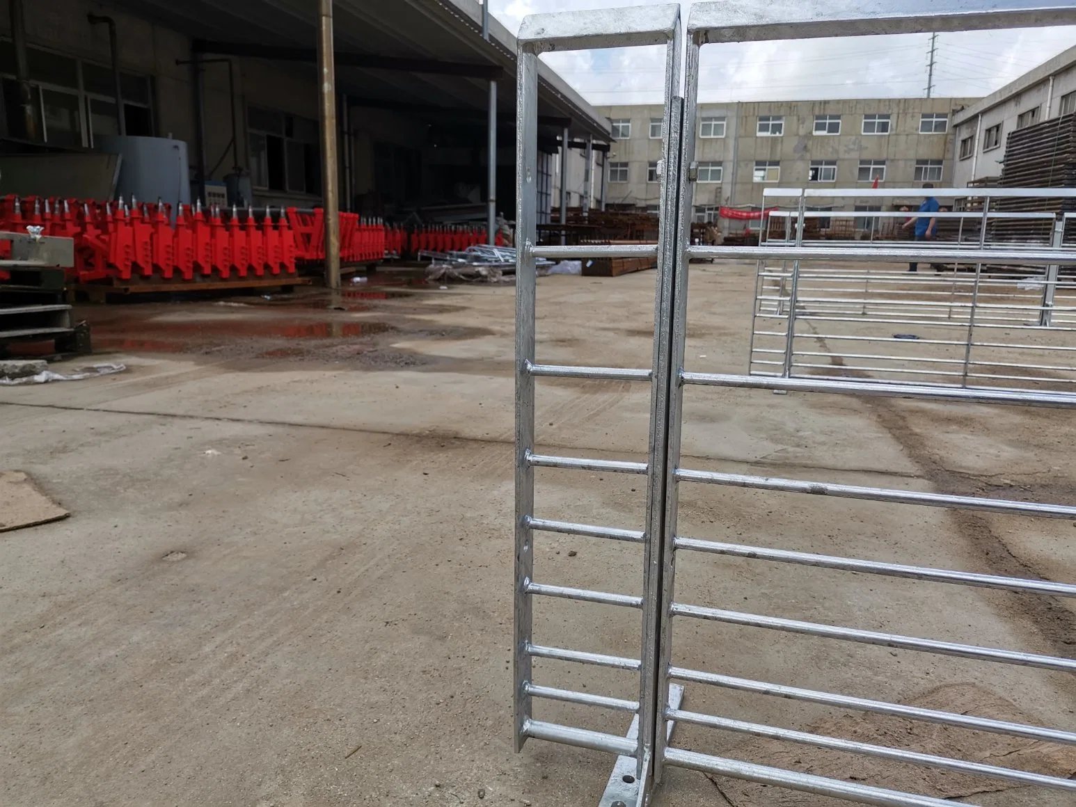 Pig Farm Equipment Galvanized Fattening Stainless Pig Pen Fattening Crate