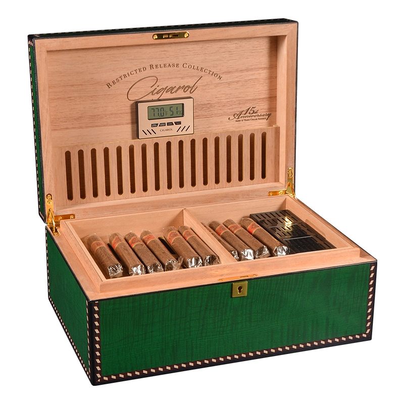 Custom Logo Wholesale Cedar Wood Cigar Humidor Box