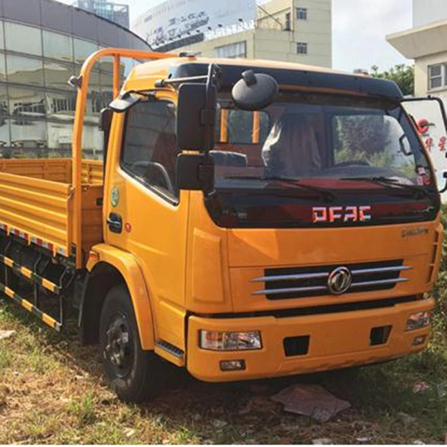 Good Quality Dongfeng 4*2 Lorry Light Truck Cargo Truck Van