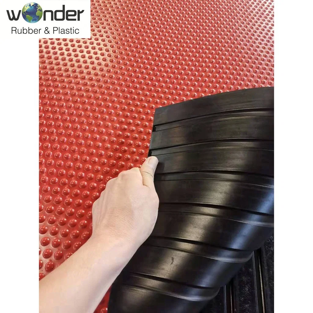 Waterproof and Will Not Crack One-Piece Stall Mat Made of The Most Durable Thick Vulcanized Rubber Rubber Floor Mat