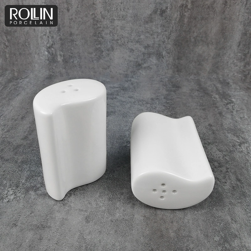 Unique Design Porcelain Shakers Set Salt Shakers Pepper Shakers