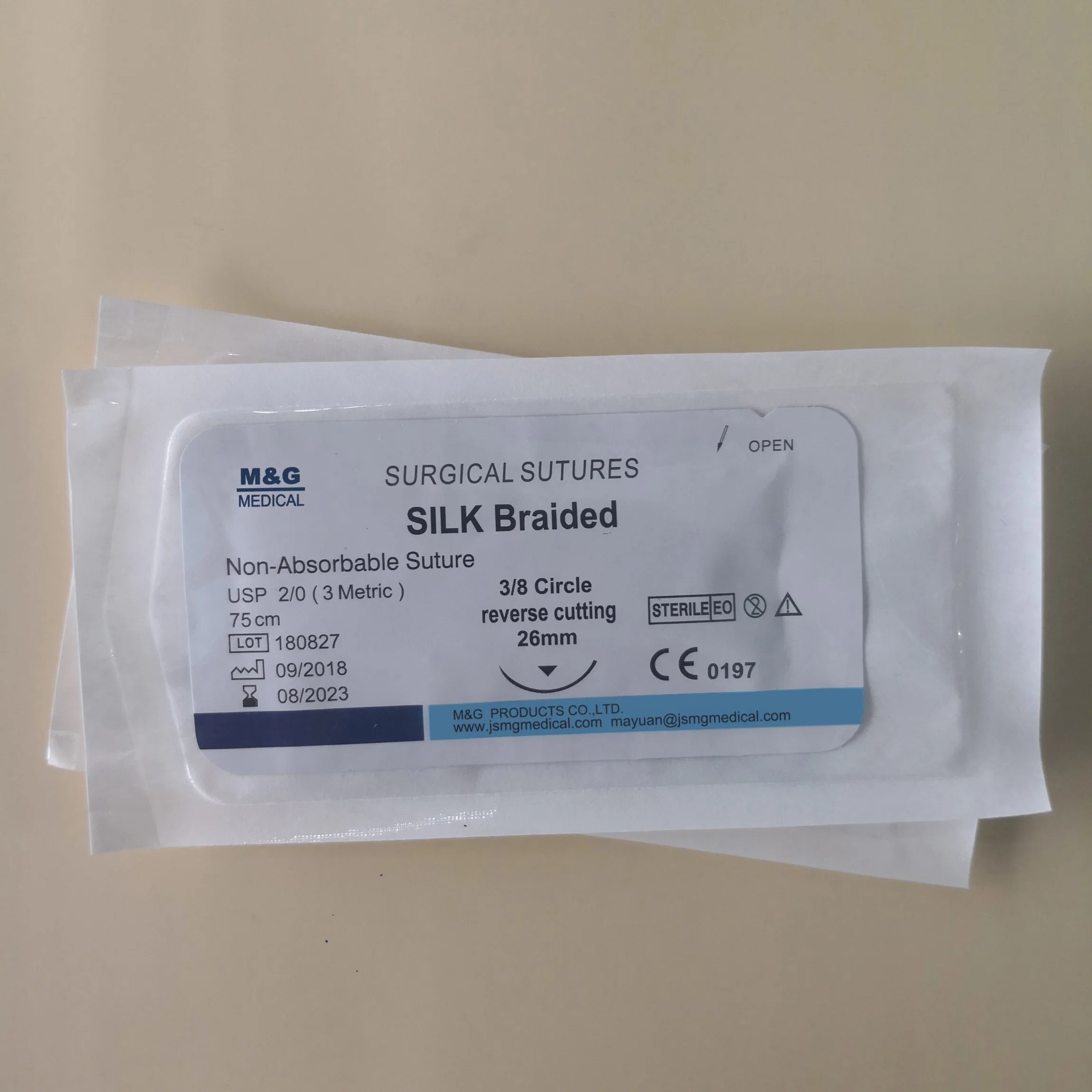 Disposable Sterile Silk Braided Non-Absorbable Medical Suture Size USP 2/0, 1#