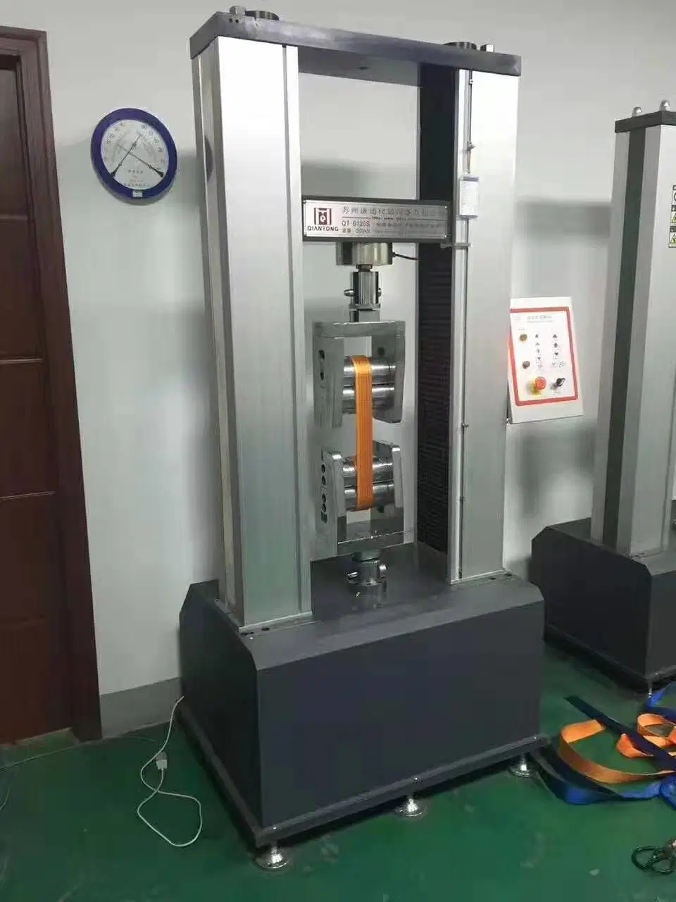 Computer Servo Universal Tensile Strength Tester (QT-6120 Series)