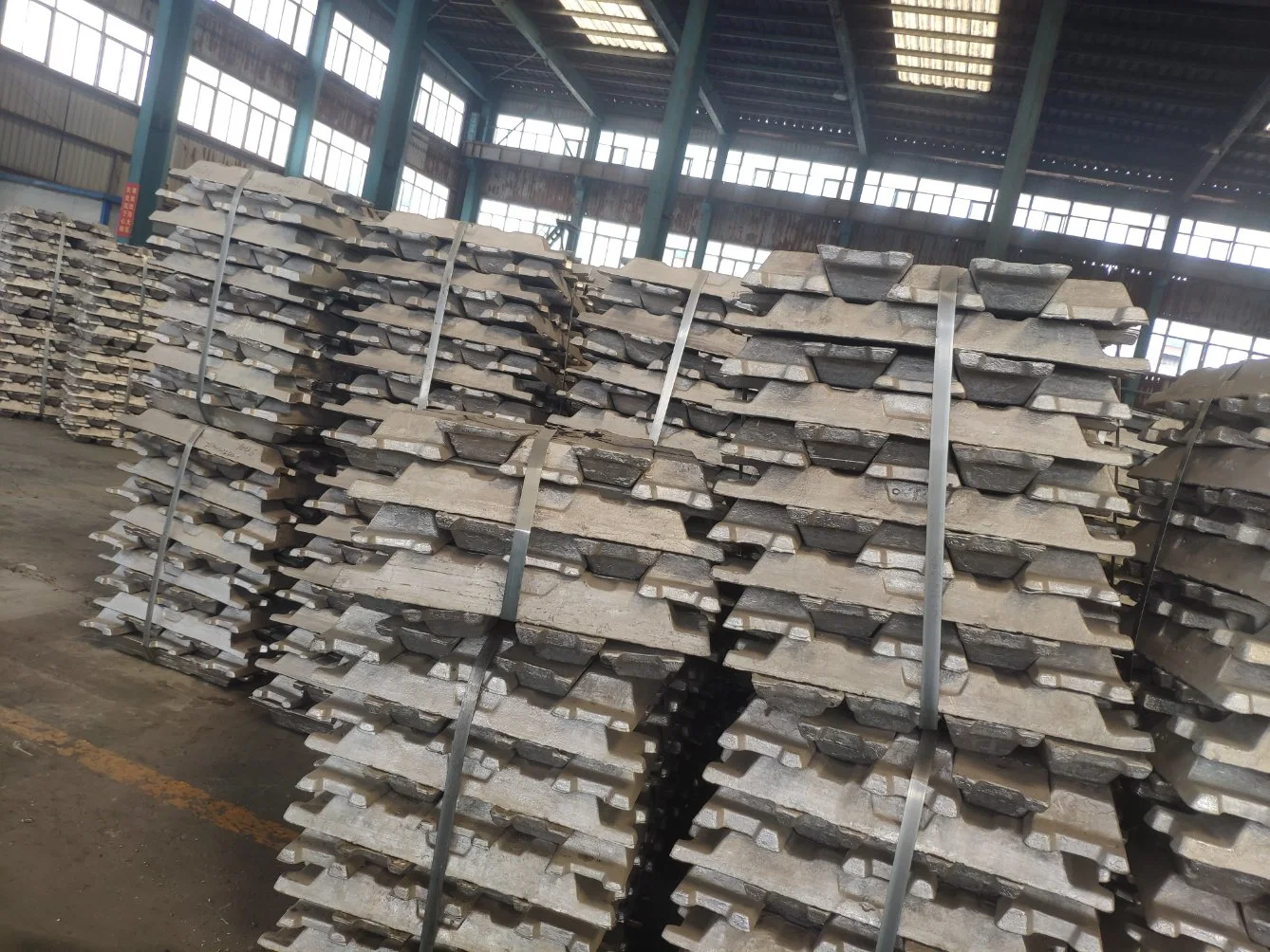 China Supplier Pure 99.7% Satisfactory Aluminum Ingot with Cheap Price