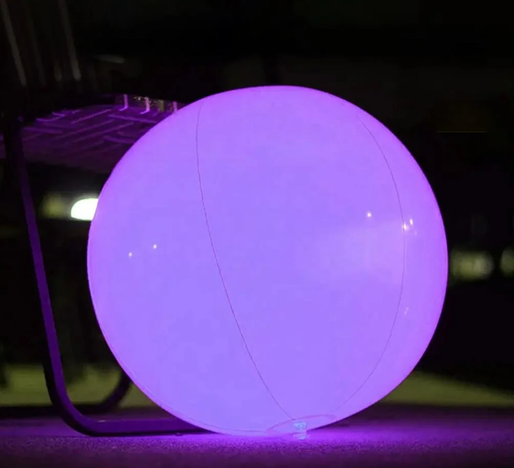 Bola de playa LED inflable de colores gigantes