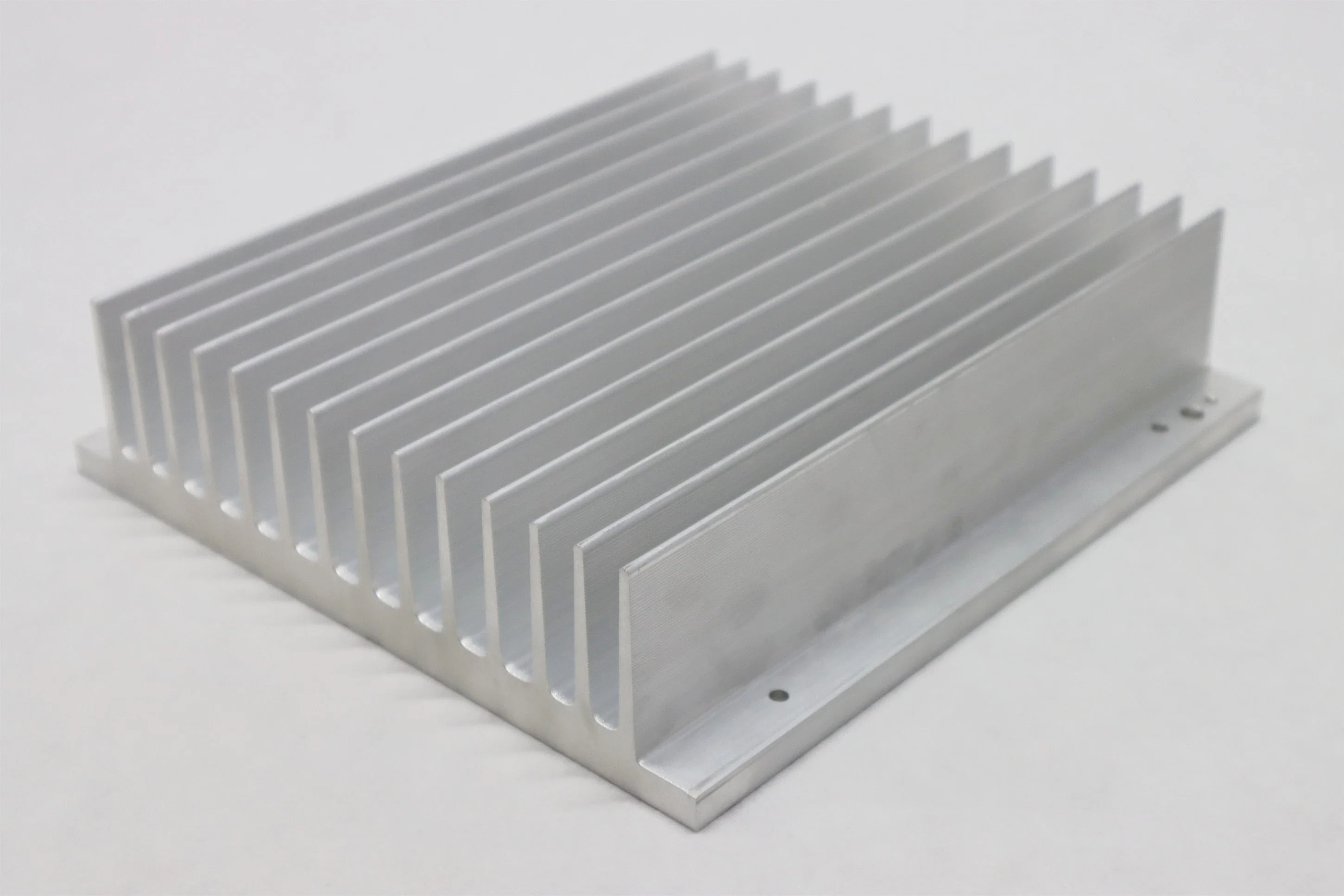 Profilé en aluminium 6063 T5 personnalisé pour système de refroidissement de radiateur