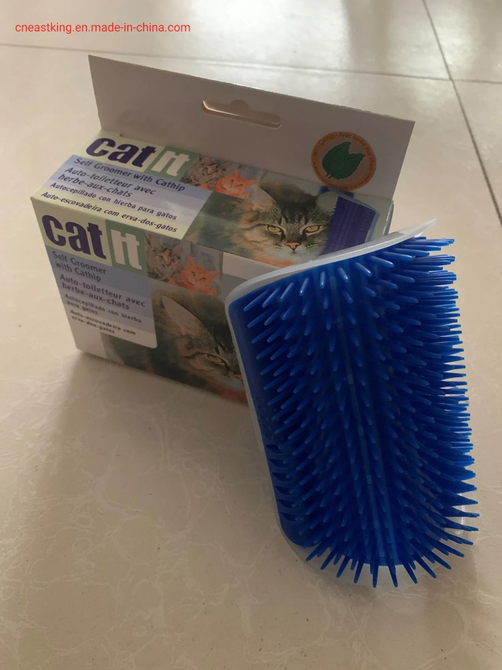 Brush Clean Pet Hair Product Comb Self Glooming Brush for Cat and Dog