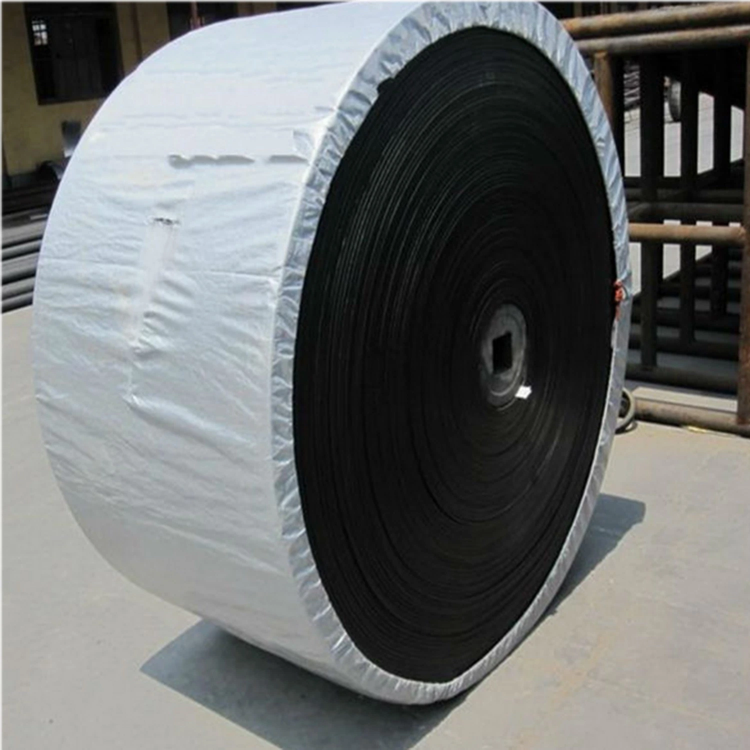 EPDM Material Heat Resistant Rubber Conveyor Belt for Cement Plant