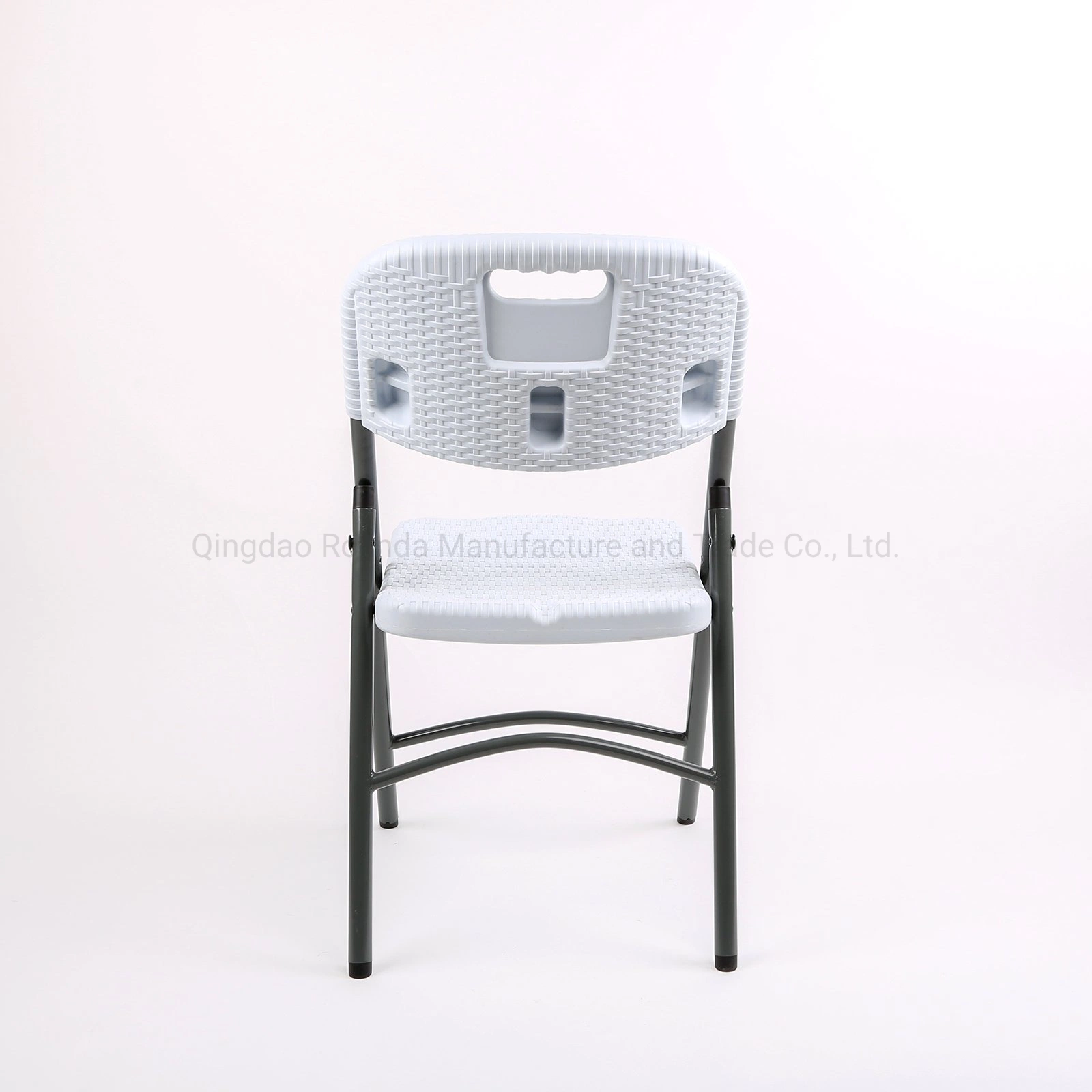 Lightweight Portable Metal Outdoor White Plastic Rattan Beach Folding Chair Foldable for Parties Meeting Training Wedding