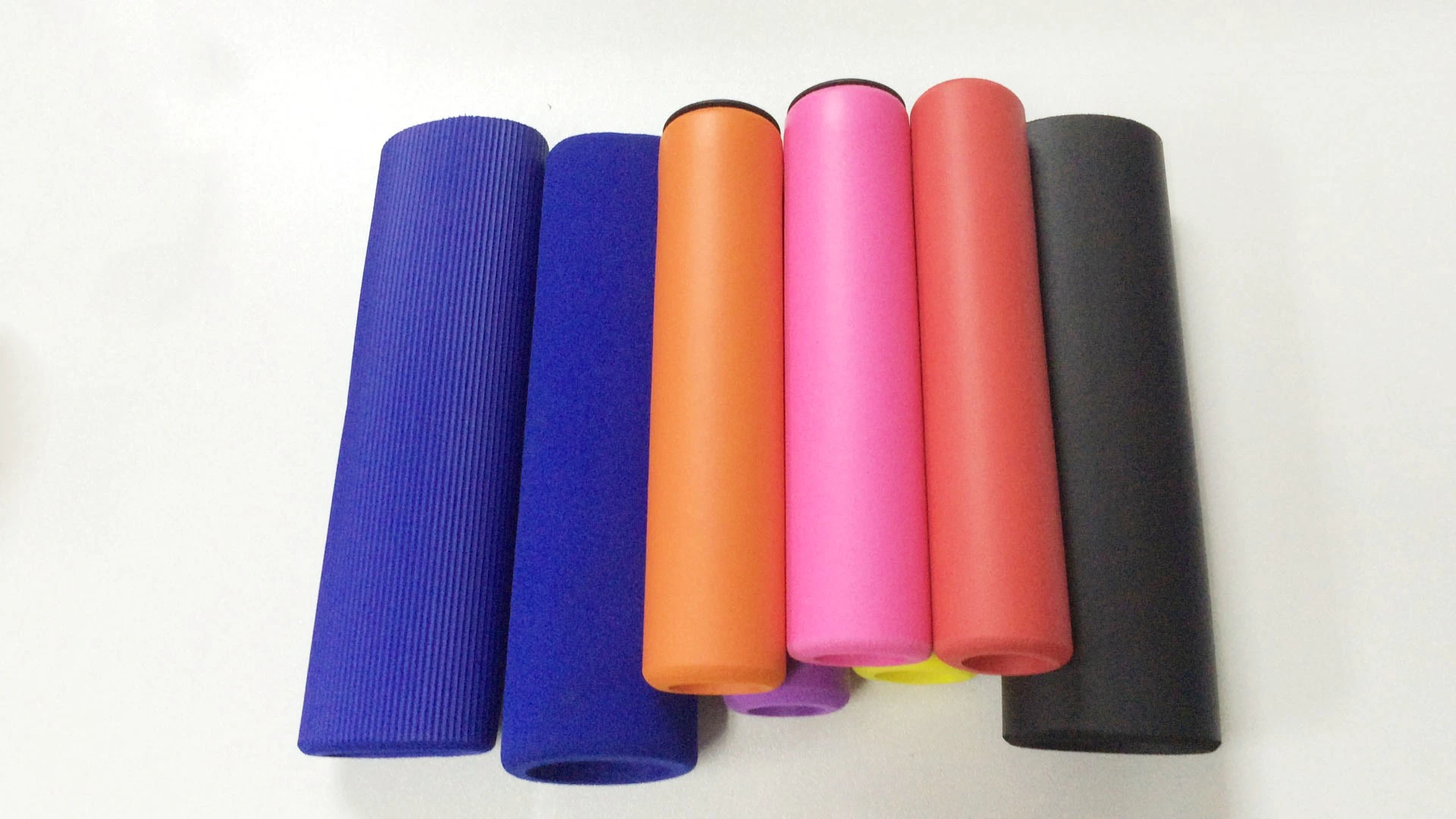 Waterproof Silicon Foam Insulation EPDM NBR Extrusion Foamed Hose Rubber Extrusion Hand Grip