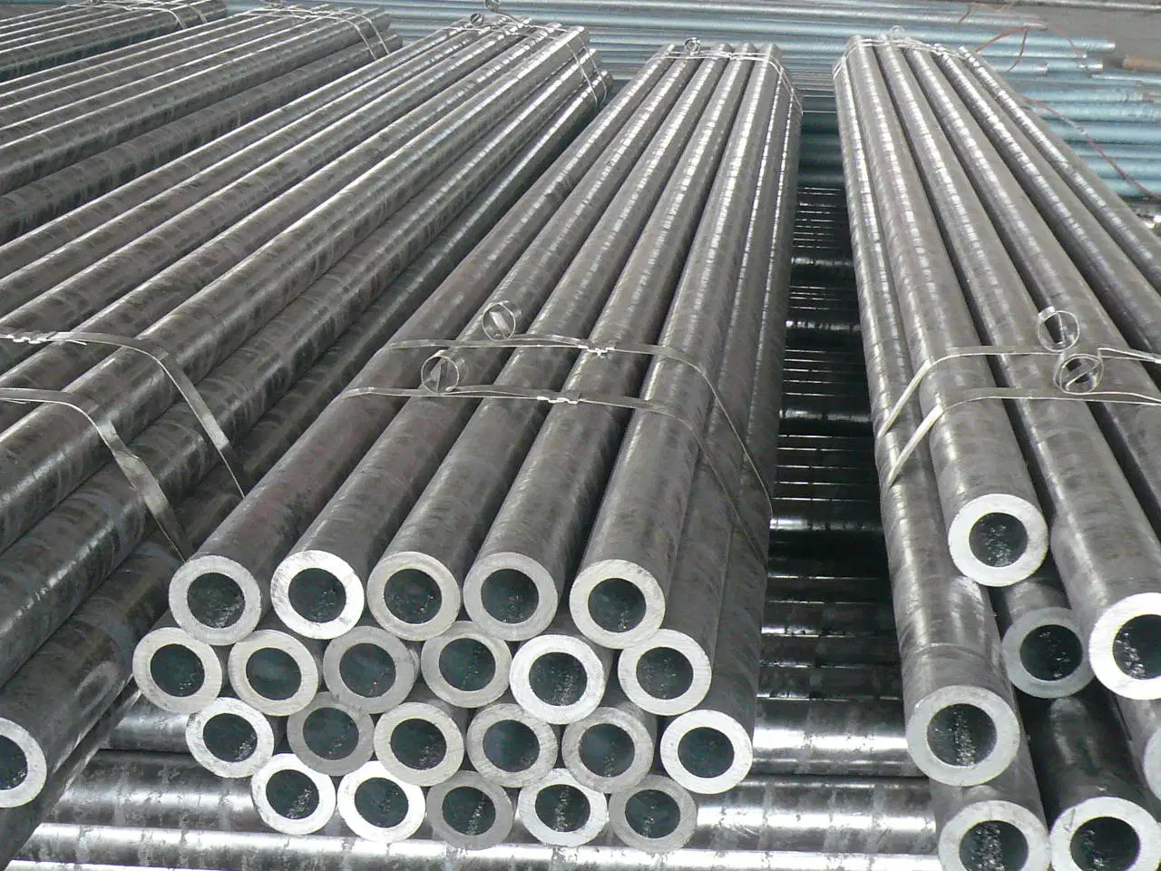 High Precision Cold Drawn Seamless Steel Pipe