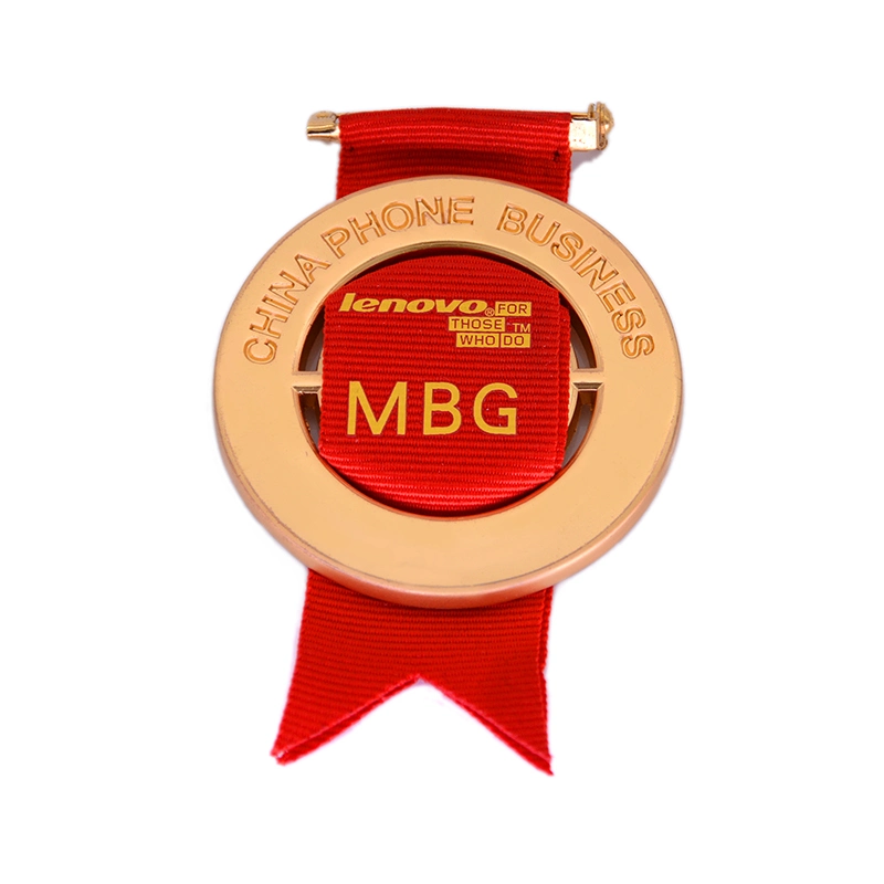 Fabrik Custom Made vergoldet 3D Metalllegierung Insignia Großhandel Emblem Medaillon Hersteller Customized Award Abzeichen Medaille mit harten Emaille Farbband