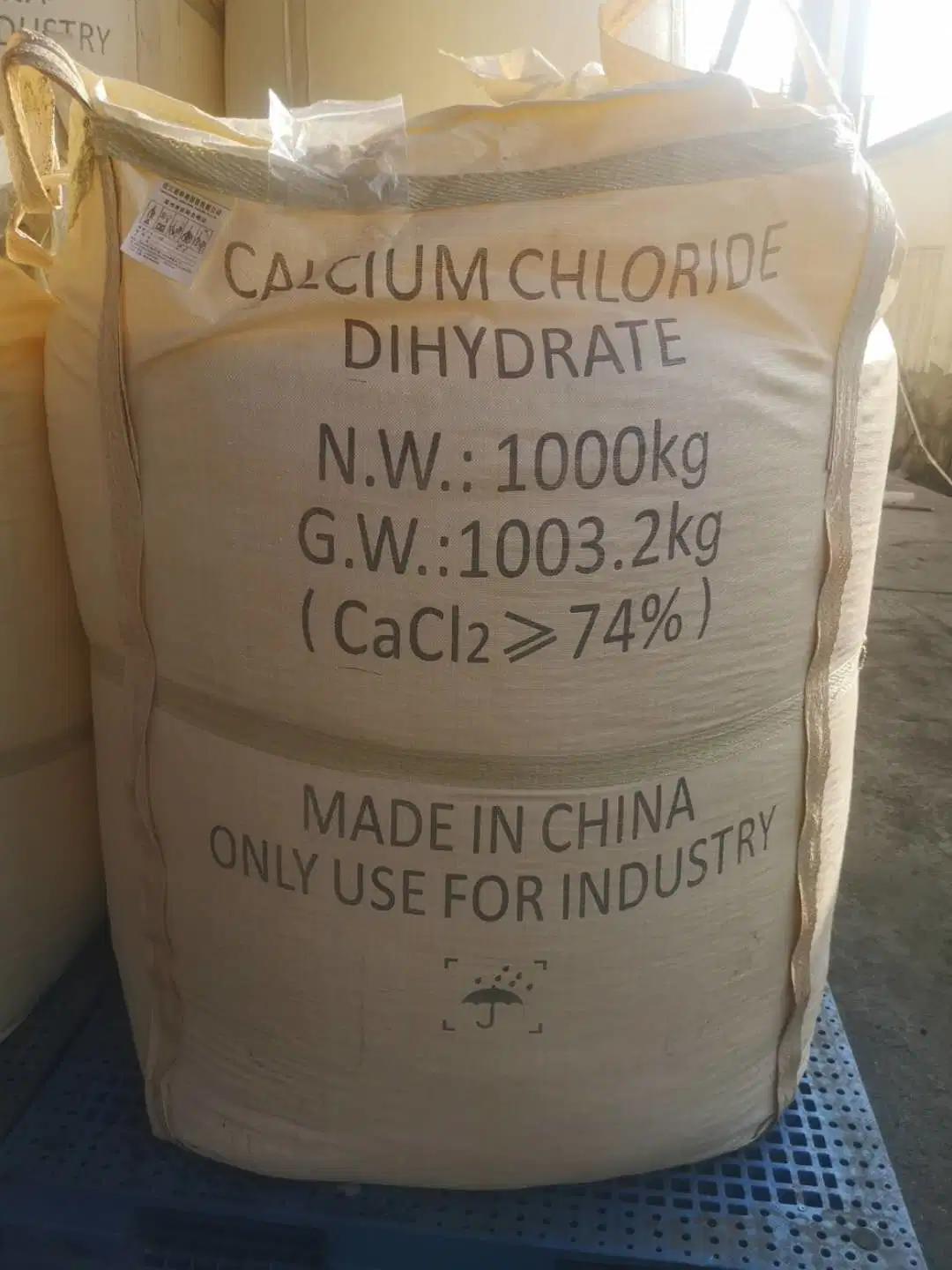 Factory Price White Flakes 74% Cacl2 Calcium Chloride Dihydrate for Industrial Road Salt