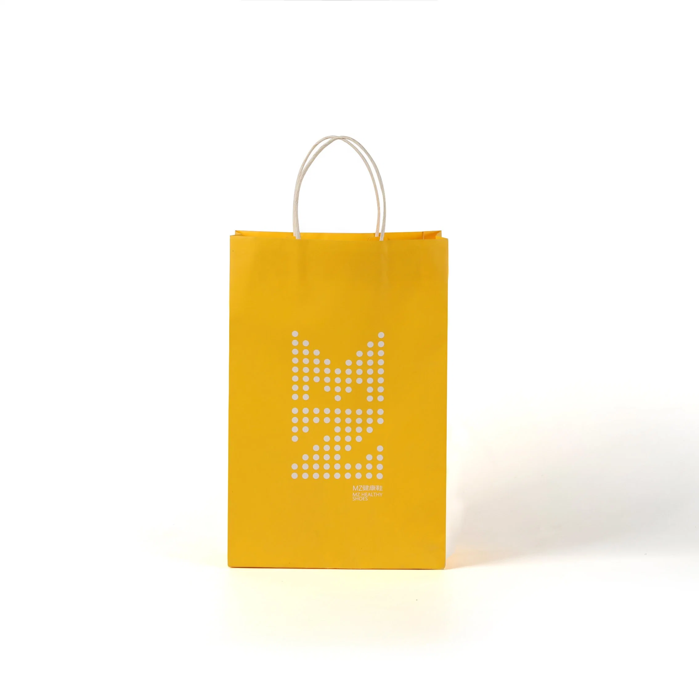 Le papier kraft Shopping Sac pour ranger ses vêtements et vêtements/don