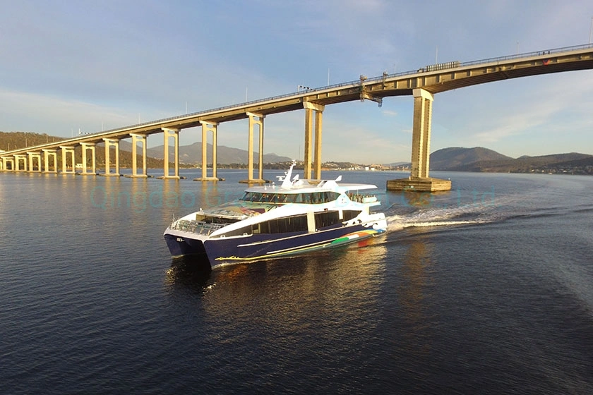 300 personas Catamarán de aluminio de alta velocidad de pasajeros de ferry para Venta