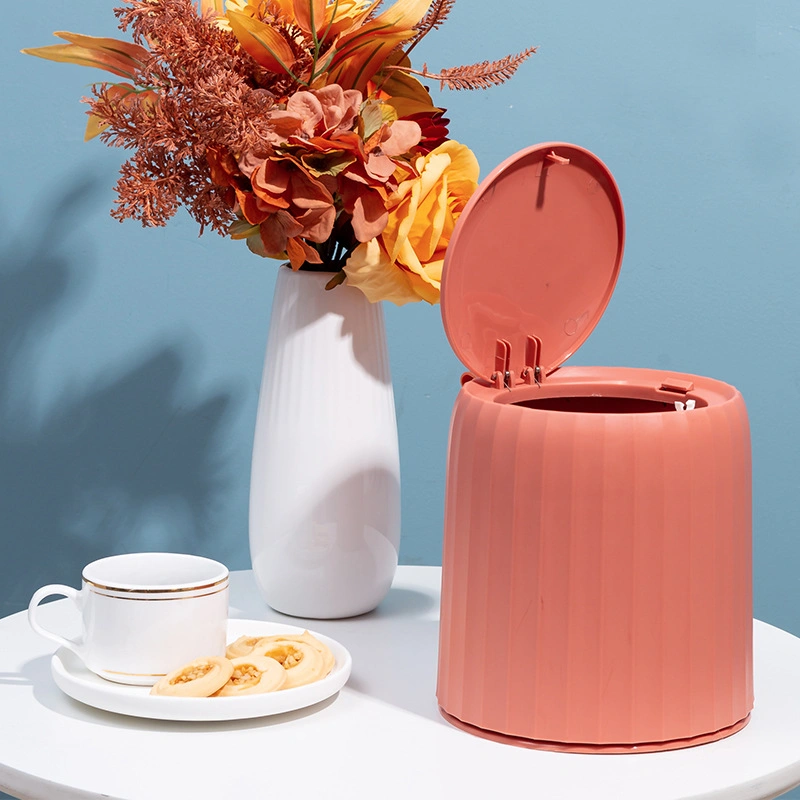 Mini Creative Cute Trash-Can with Lid