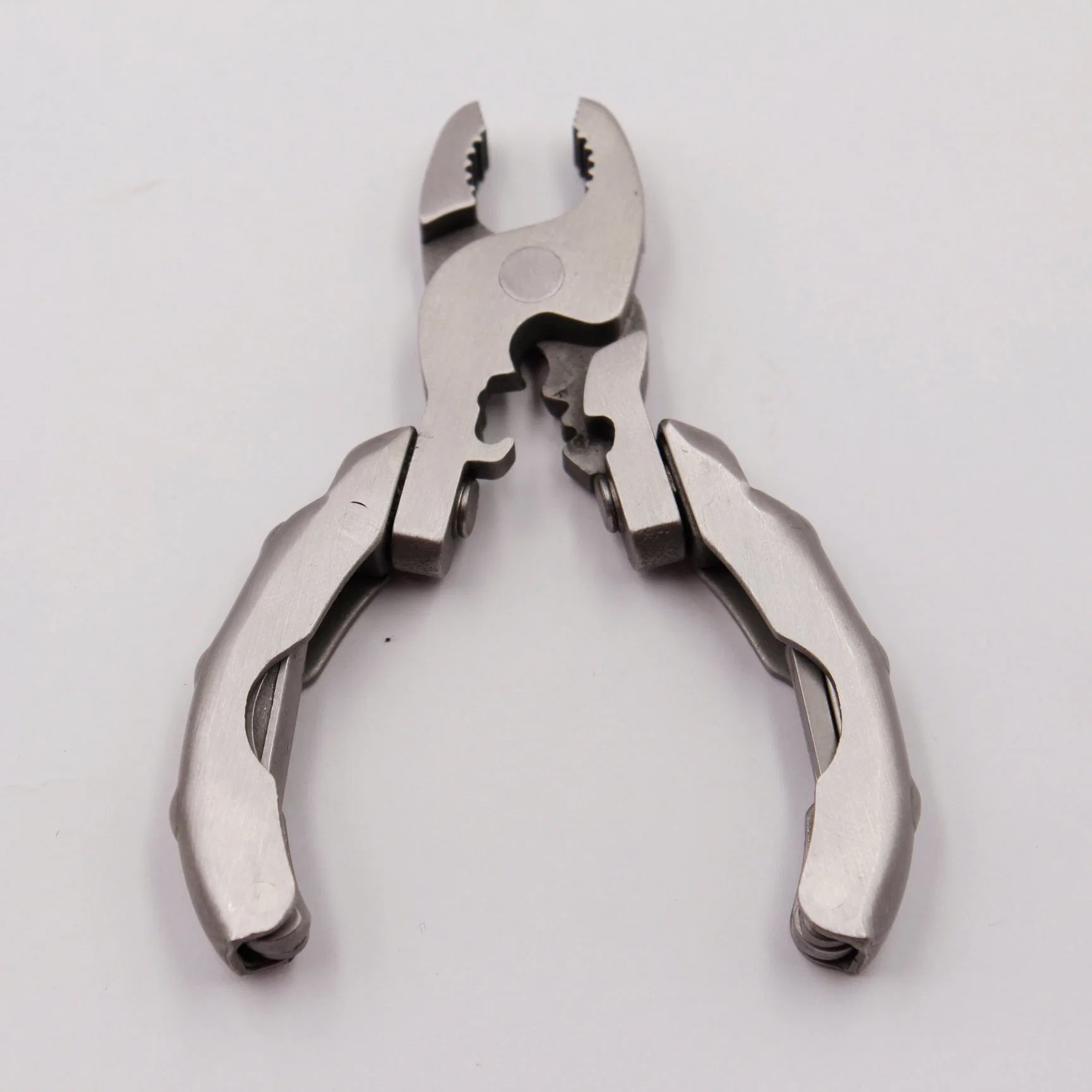 9 in 1 Stainless Steel Screwdriver Folding Tool Turtle Pliers