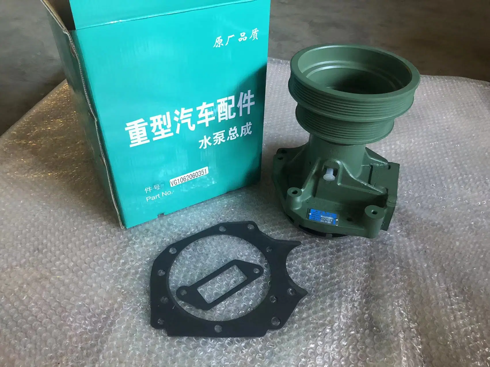 Water Pump Assy for Heavy Duty Truck Spare Parts