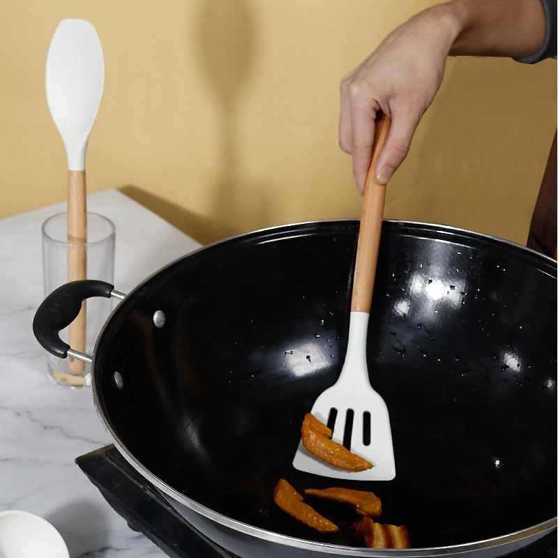 Juego de utensilios de cocina al por mayor con mangos de madera Herramientas de cocina seguras para alimentos Para uso en cocina