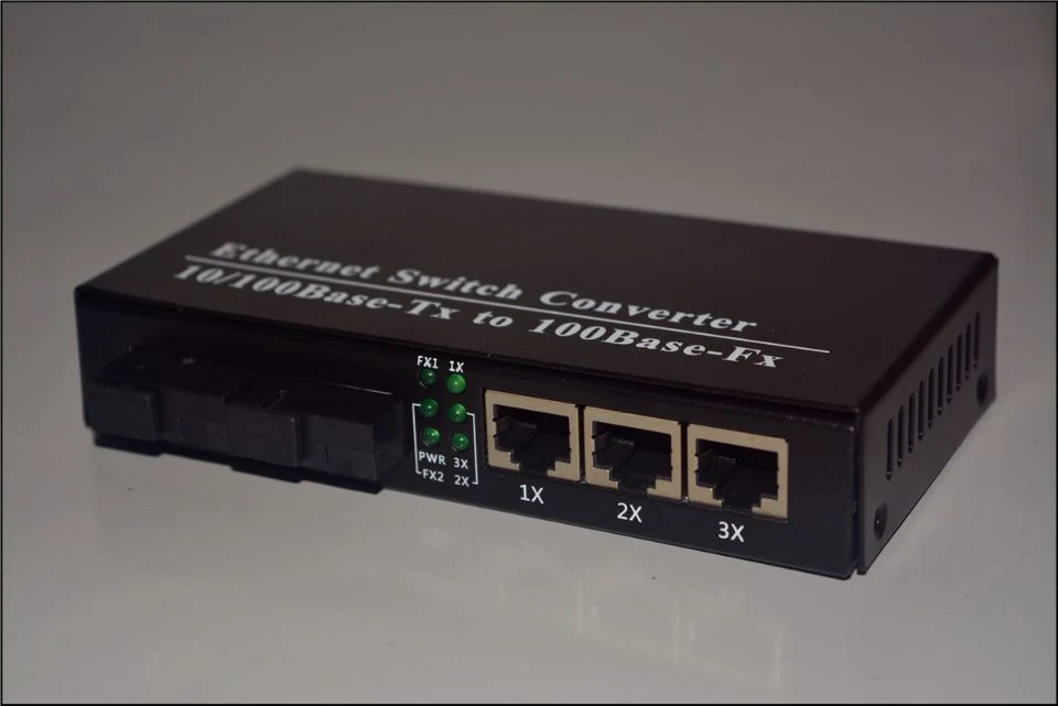 2 SFP-Faser-Kanäle mit 3 RJ45 Ethnert Kanal-Faser-Schalter