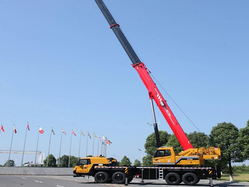 China Earth Moving Machine 60 Ton Truck Cranes Xca60 Sac600e All Terrain Crane with CE