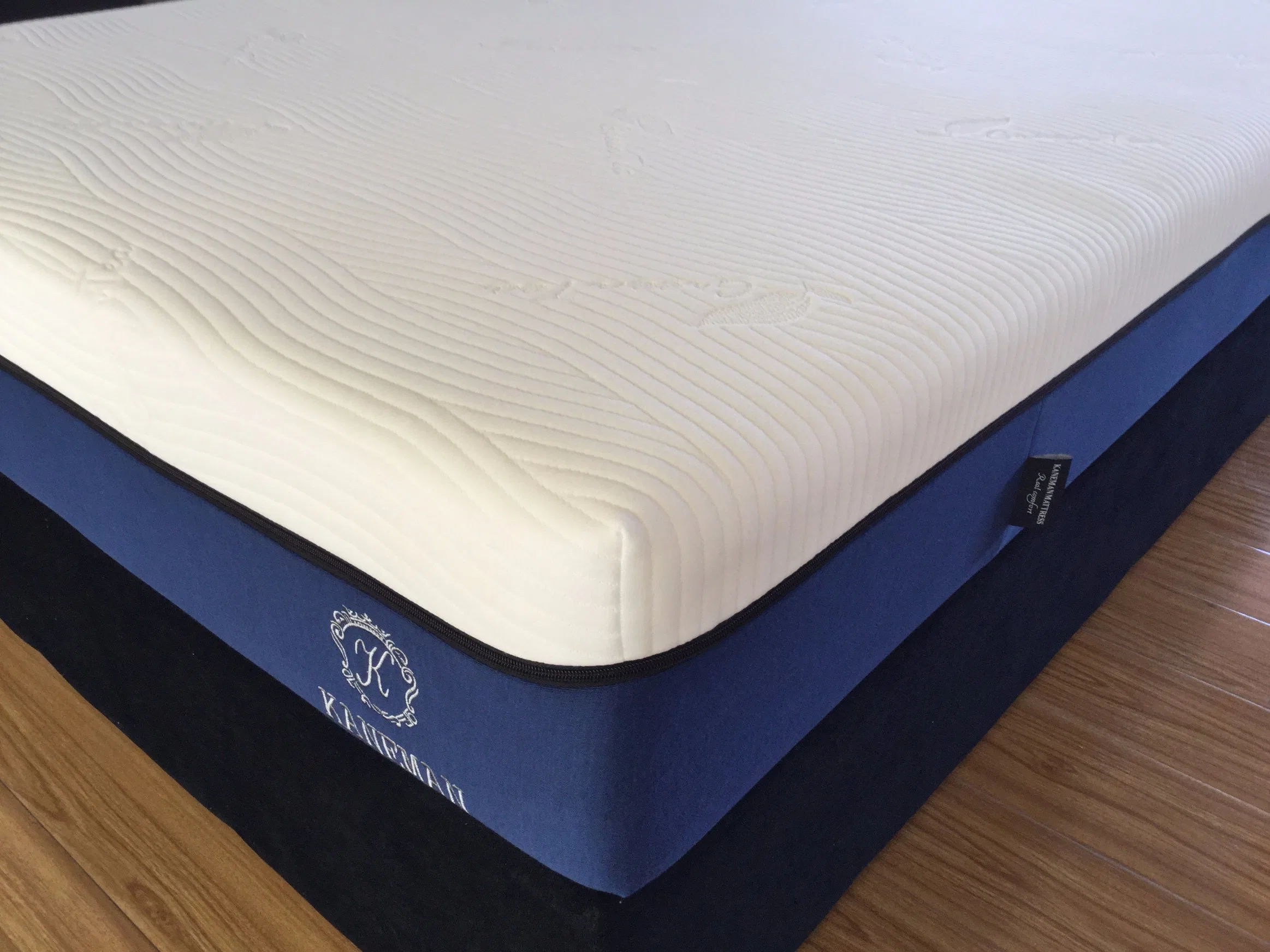 Bedroom Good Sleeping Rolled in Box Latex Memory Foam Mattress