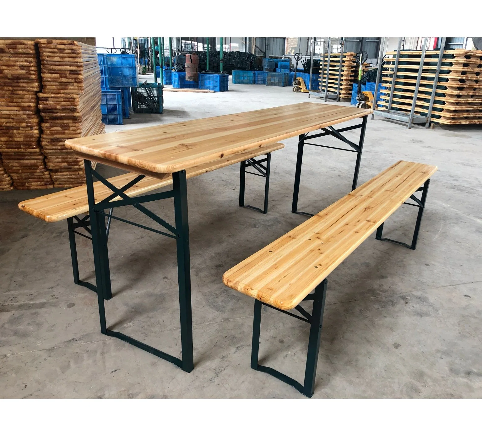 Mesa de jardín plegable de madera para picnic y cerveza.