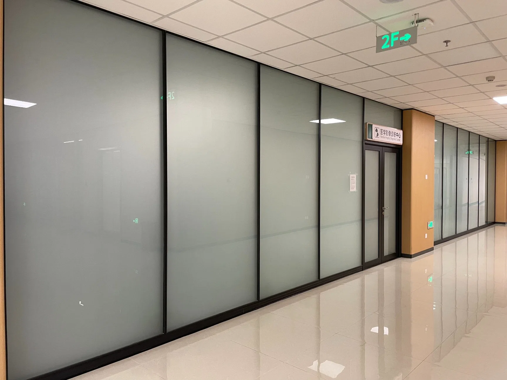 Prefabricated Office Switchable Transparent Glass Partition Creat Private Place