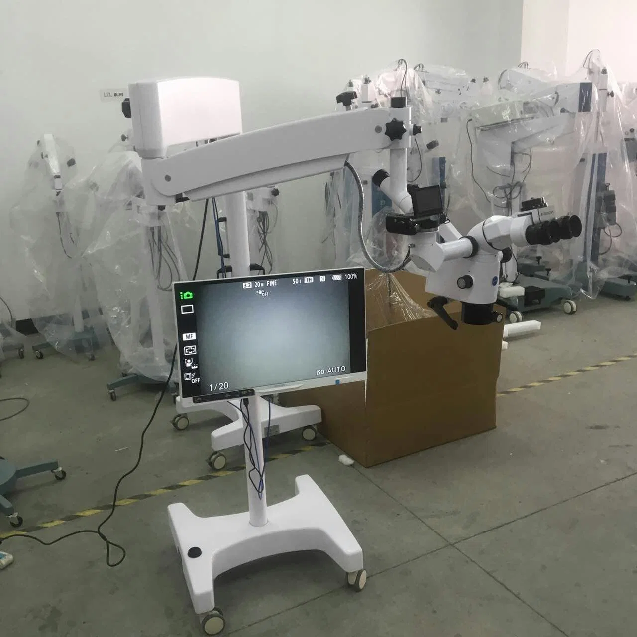 Binocular Ent Dental Operation Microscope with Stereoscopic Impression Optical System and LED Cold Light Mslsx14