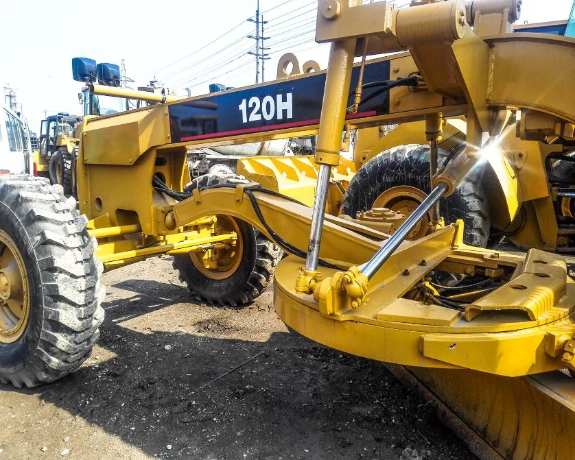 Used 120h Grader Original Cat Japan Made in Good Condition