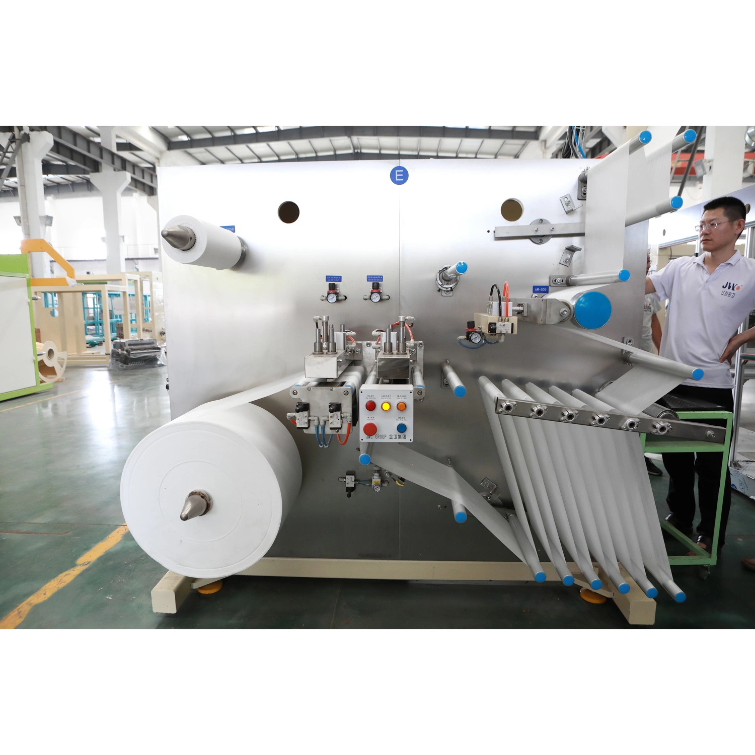 Jwc-Nk600hb-Sv 240kw Installation Capacity 500PCS/Min Stable Working Speed Baby Diapers Production Line