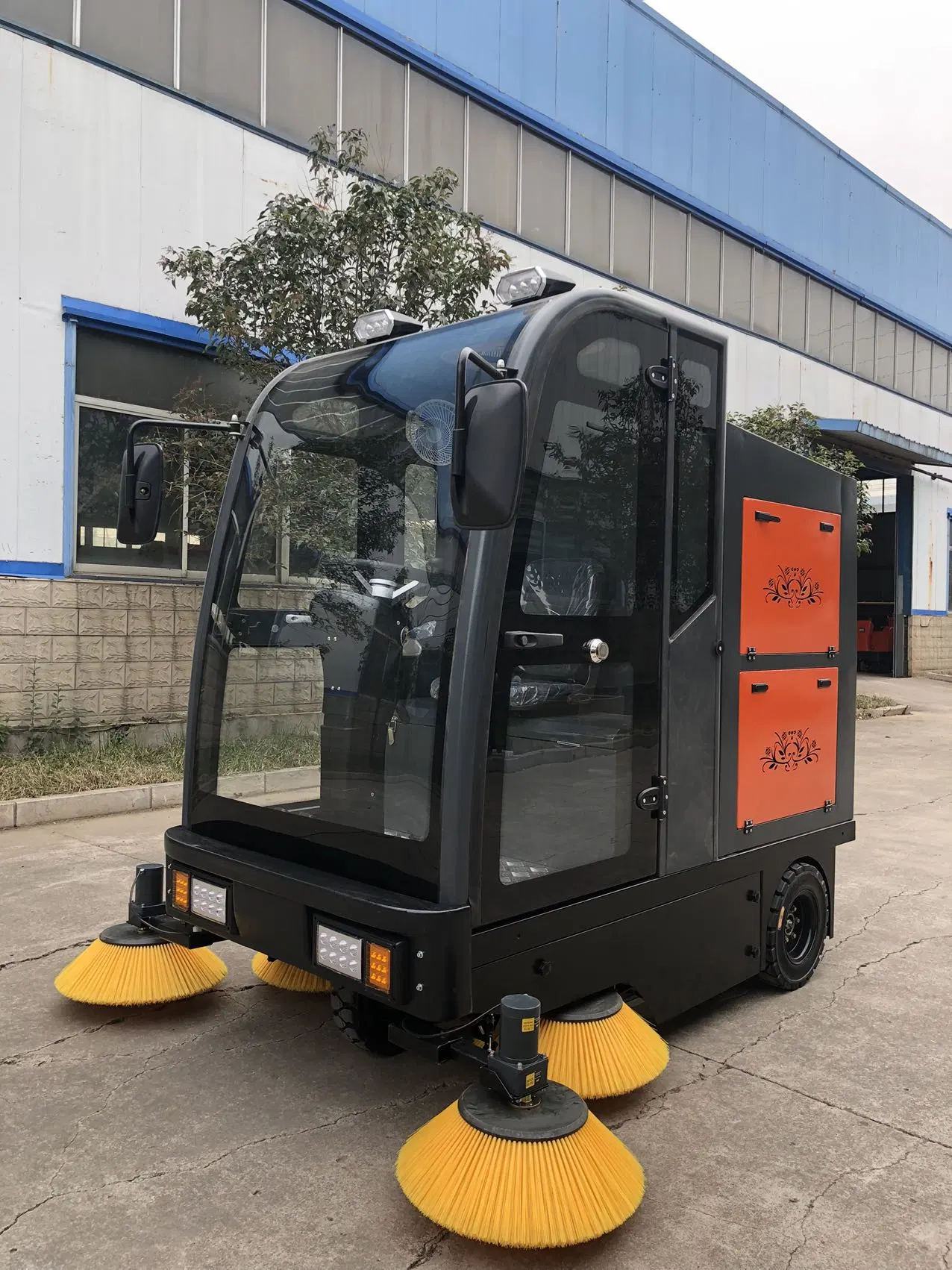 Industrial Intelligent Driving Type Floor Cleaning Machine Street Sweeper Road Sweeper