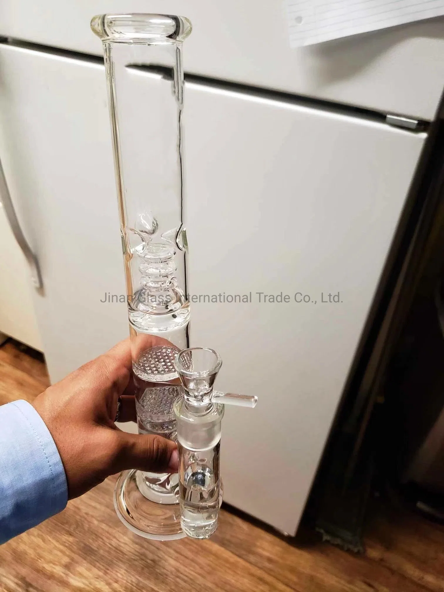 Wholesale/Supplier Honeycomb Ablets Filter Pipes Recycler Water Pipe Glass Hookah Smoking Water Pipe