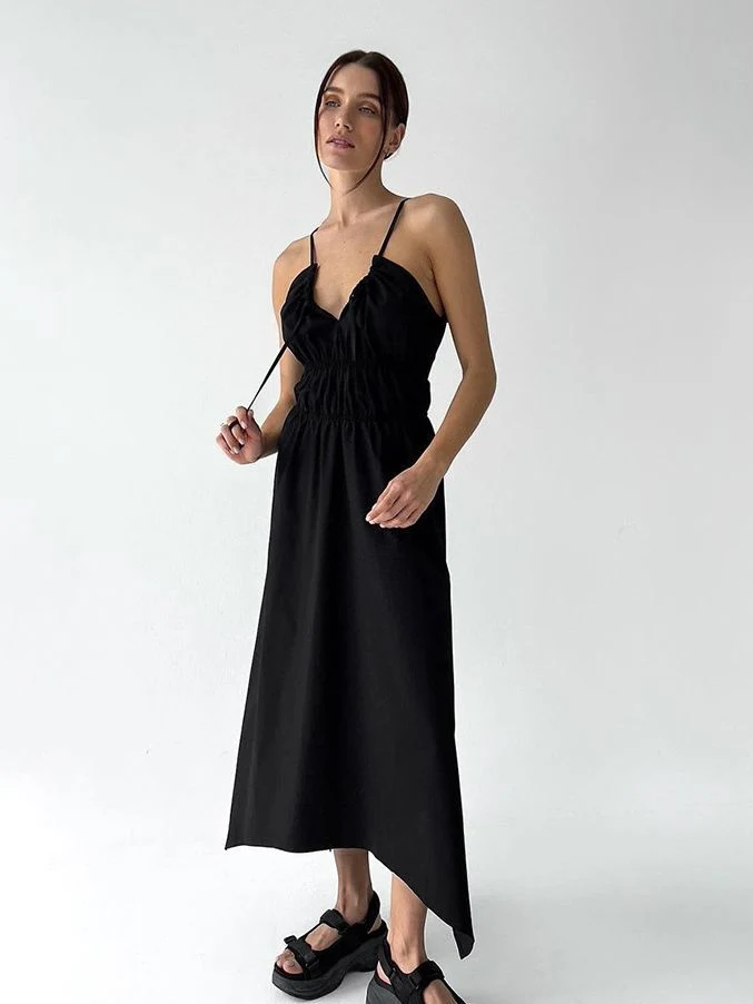 2023 Mujer Verano Francés Sexy elegante Halter negro sin espalda asimétrica Vestido