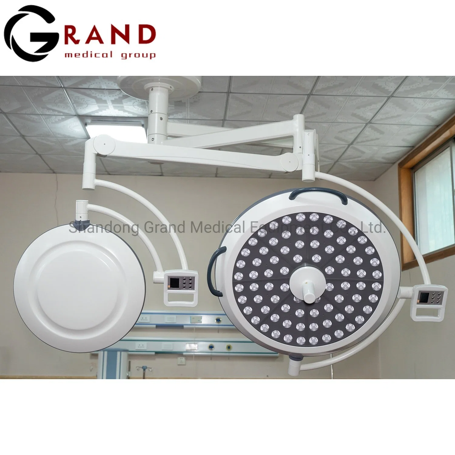 New Design Factory Mobile Ceiling LED Light Shadowless Operating Lamp High Light Intensity Surgical Lamp with Large Illumination Long Life in Stock