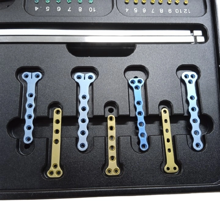 Veterinary Orthopedic Instruments 1.6mm Locking Plates Kit