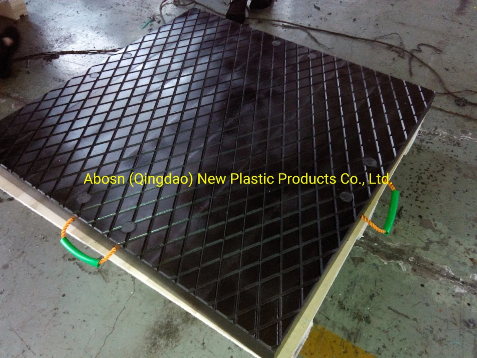 Bigfoot Solid Plastic Blocks Customized HDPE Safety Crane Outrigger Pads