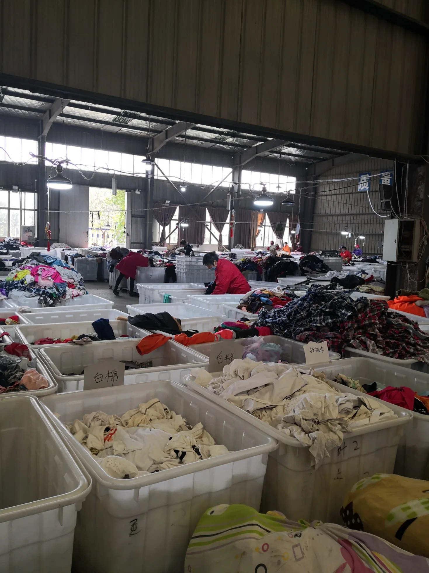 Used Clothes for Grade AAA, Premium Used Clothes/Used Clothing for Africa Market Ghana, Cameroon, Kenya, Congo, Uganda, Liberia, Guinea Used Clothes Market