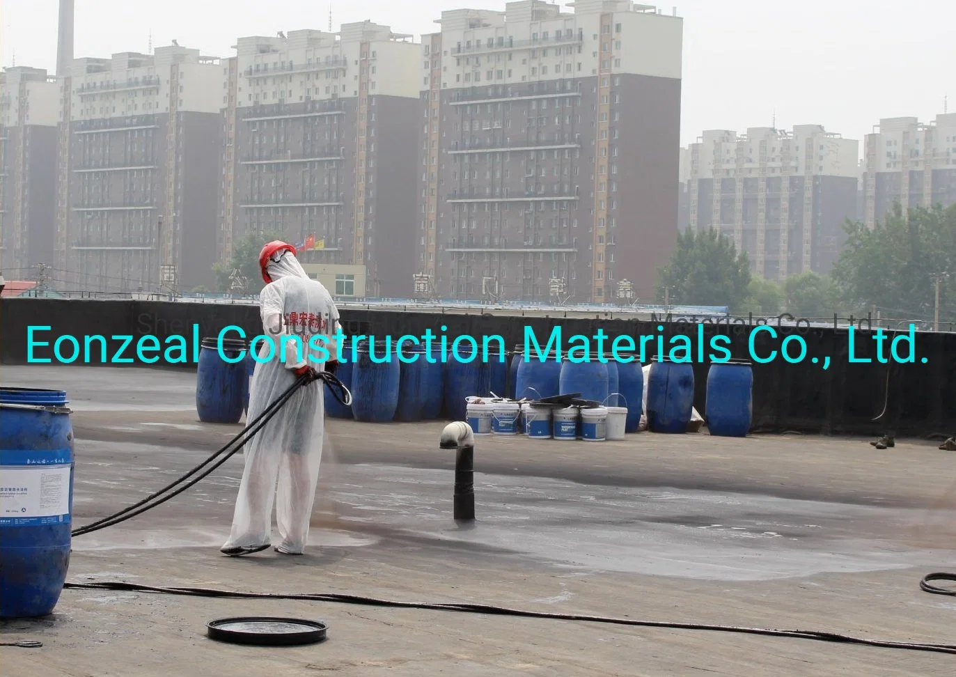 Spraying Rubber Asphalt Emulsion Waterproof Coating