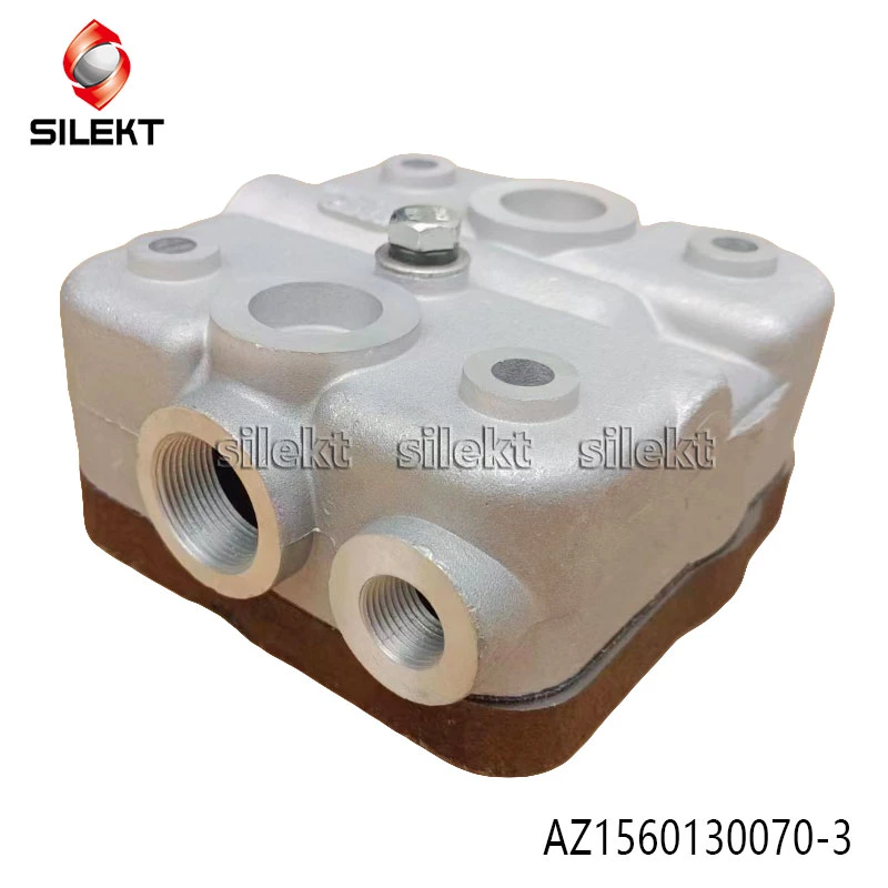 Air Compressor Head Az1560130070-3 Truck Engine Parts CNG Single Cylinder Head Wd615 Water Cooled Air Pump Air Conditioning System