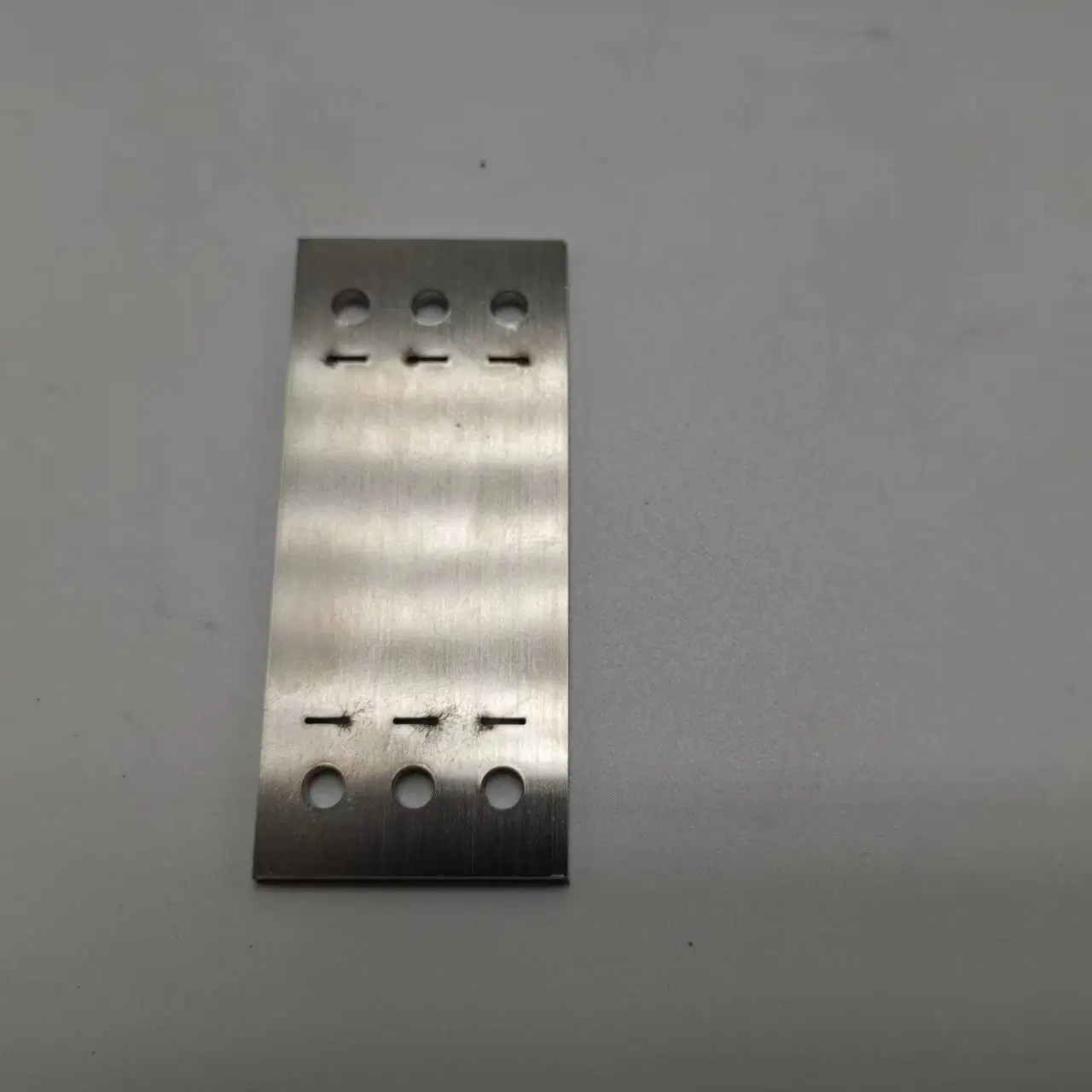 Placa de acero inoxidable placa de recogida enrollada en caliente Corte láser de metal