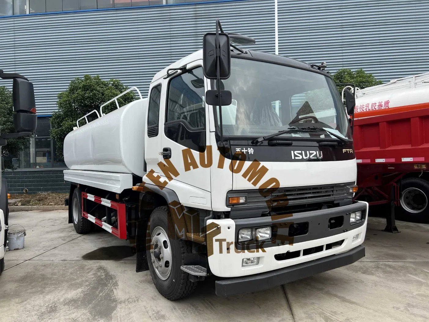 Isuzu Ftr 10tons/12tons camión de agua potable de acero inoxidable de grado alimentario 10000L/12000L Tanque de leche fresca camión Precio agua tanque de Bowser