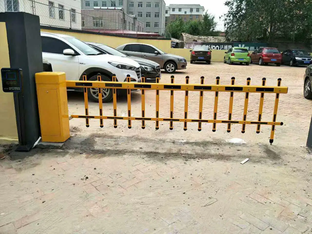 New DC Brushless Motor Automatic Barrier Gate Price Speed Adjustable Boom Parking Barrier