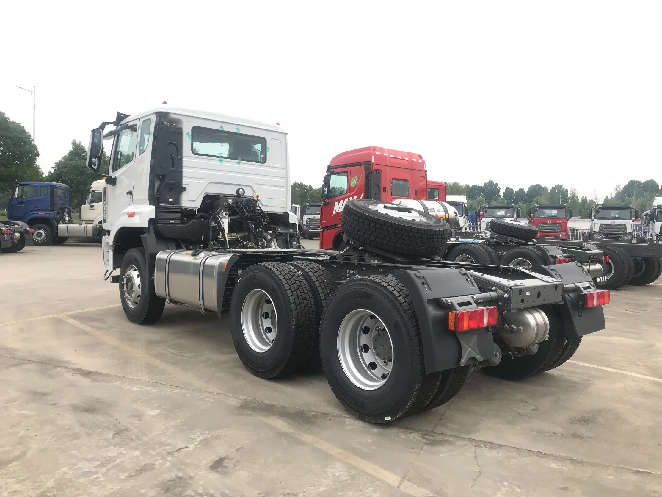 430HP 400 HP HOWO Sinotruk N tracteur semi-remorque de camion pour tête de chariot