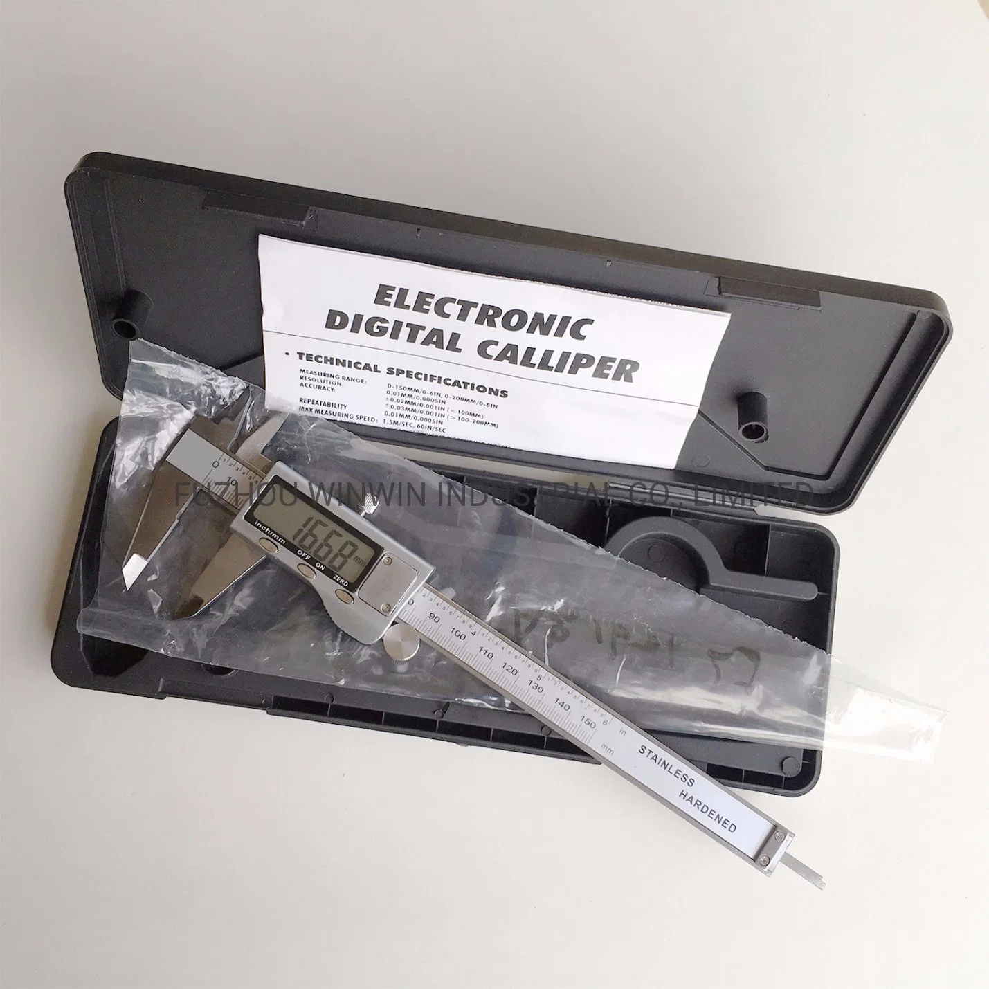 Economical Model Stainless Steel Digital Caliper with Metal Case (WW-DC09B)